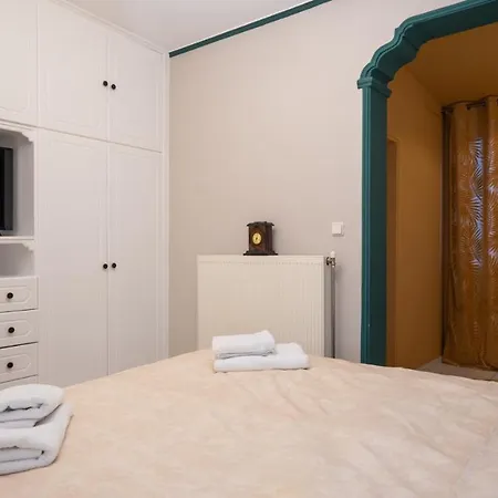 Vasiliki Loft *